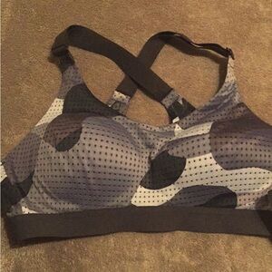 VSX Lightweight Sport Bra Gray Camo